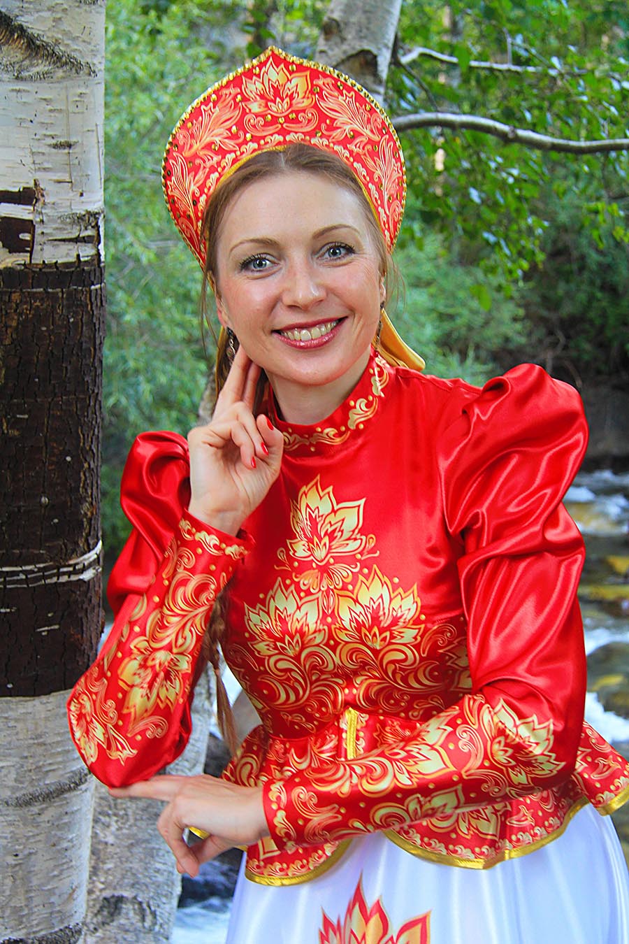 Women in Slavic costumes in Pekanbaru