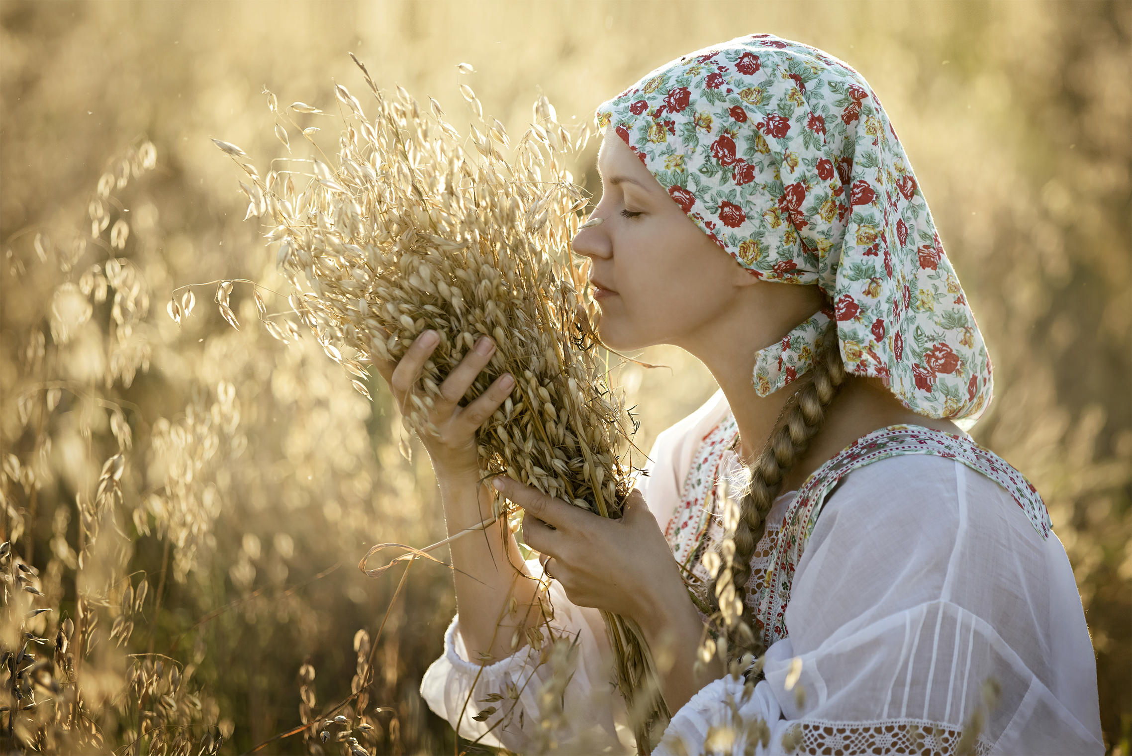 Photo Women in Slavic costumes in Pekanbaru