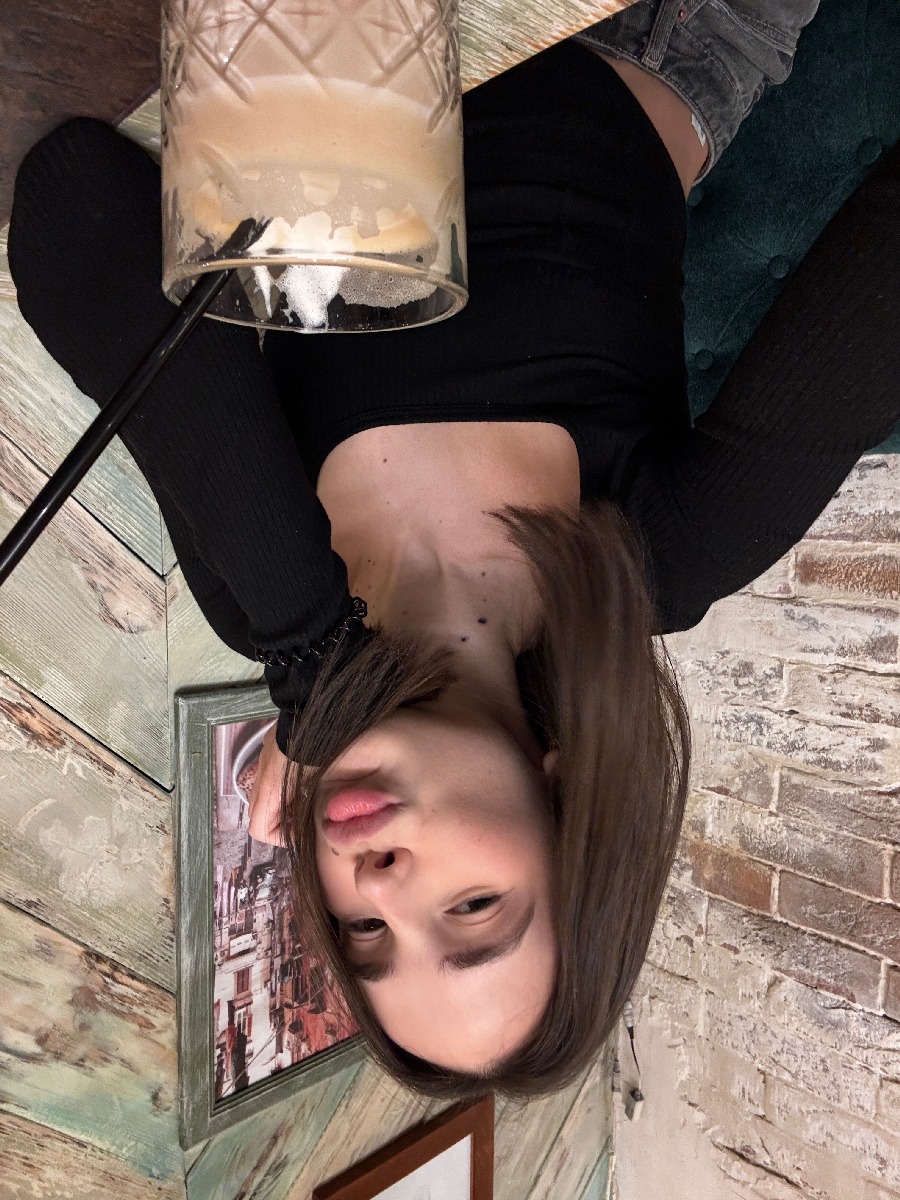 Fresh photos, fresh mood — Tina online in Pekanbaru