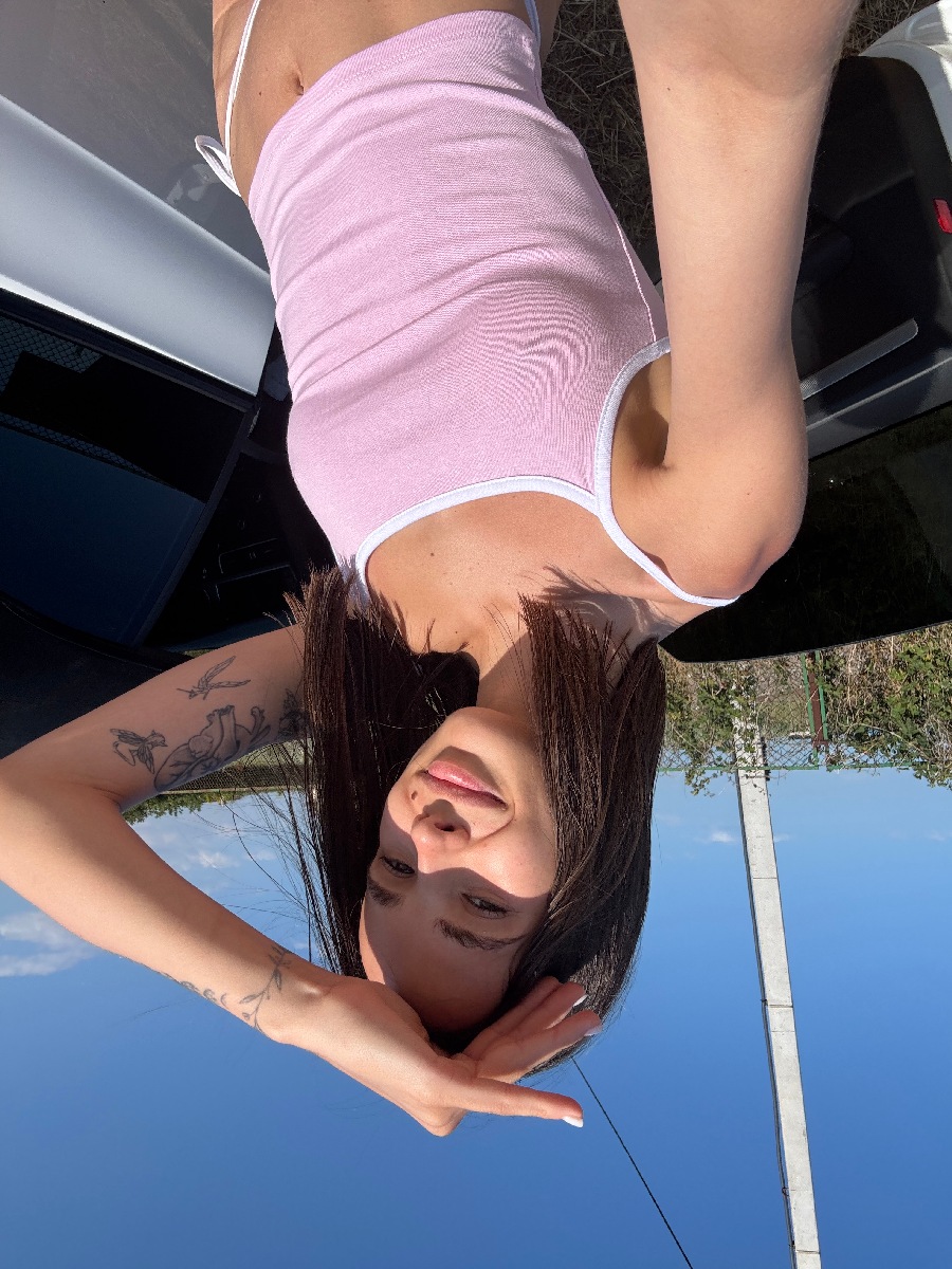 Sexy model Tina in Pekanbaru